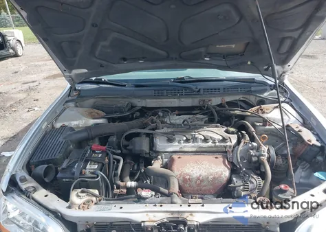 2002 Honda Accord 2.3 Ex/2.3 Se из США, поврежденный, VIN 1HGCG668X2A136918